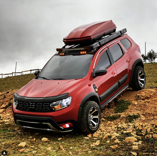 Body Kit per Dacia Duster Serie 2 2018+ con Sensori Parcheggio