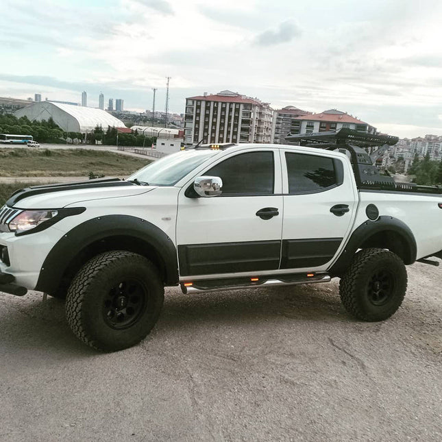 Allargamenti Parafanghi per Mitsubishi L200 Triton Serie 5 2015-2018