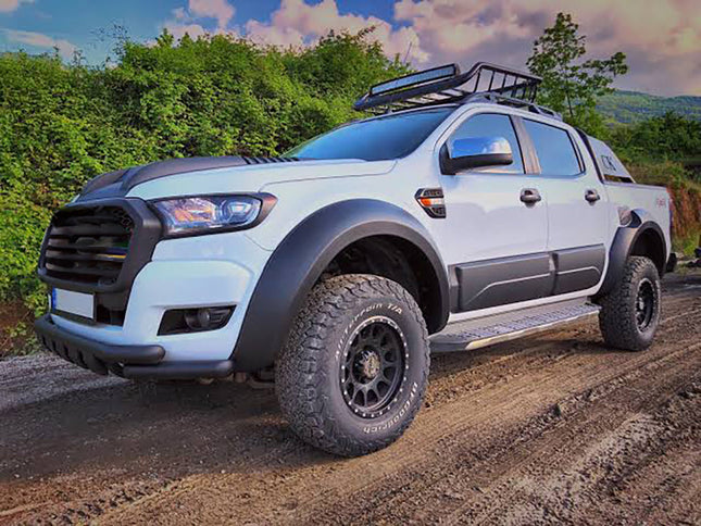 Allargamenti Parafanghi per Ford Ranger T6 / T7 / T8 2012-2022 (Jumbo)