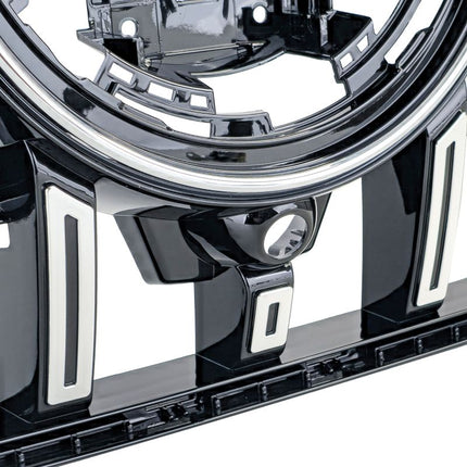 Primo piano della griglia anteriore dettagli cromati compatibile con telecamera Mercedes GLS X167 2023+