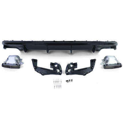 Installazione del diffusore posteriore sportivo su Mercedes CLA C117 restyling 2016-2019