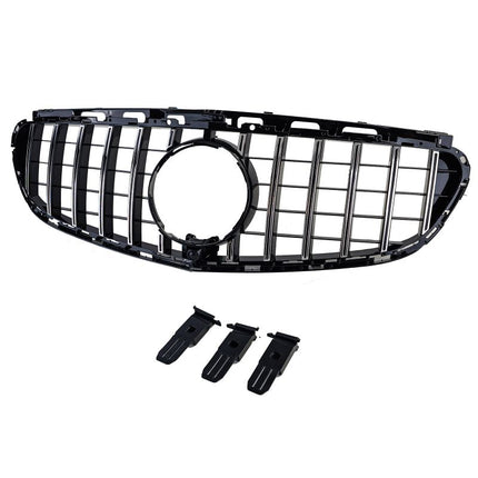 Vista frontale Mercedes E S212 2013-2016 con calandra GT-R nero lucido e inserti cromati
