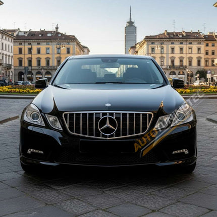 Calandra sportiva Panamericana per Mercedes E W212 S212 pre-restyling (2009-2013), finitura nero cromato.