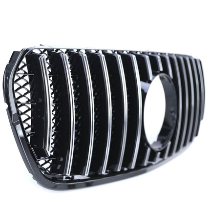 Installazione della griglia anteriore Mercedes Classe X W470, montaggio semplice garantito.