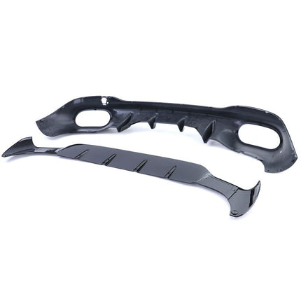 Trasforma la tua Mercedes CLA con questo diffusore posteriore AMG style, nero lucido e acciaio inox