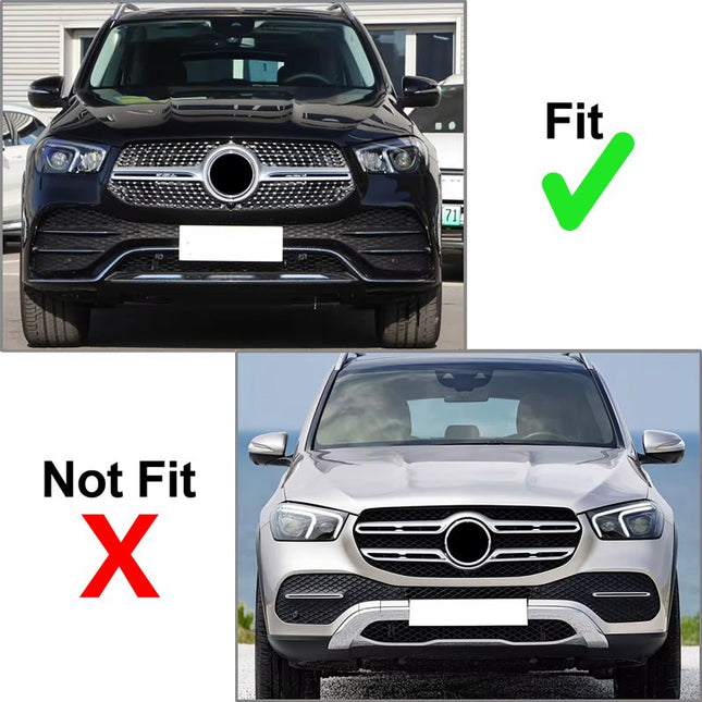 Foto ravvicinata della trama della griglia GTR nero lucido per Mercedes GLE V167 C167 AMG-Line.